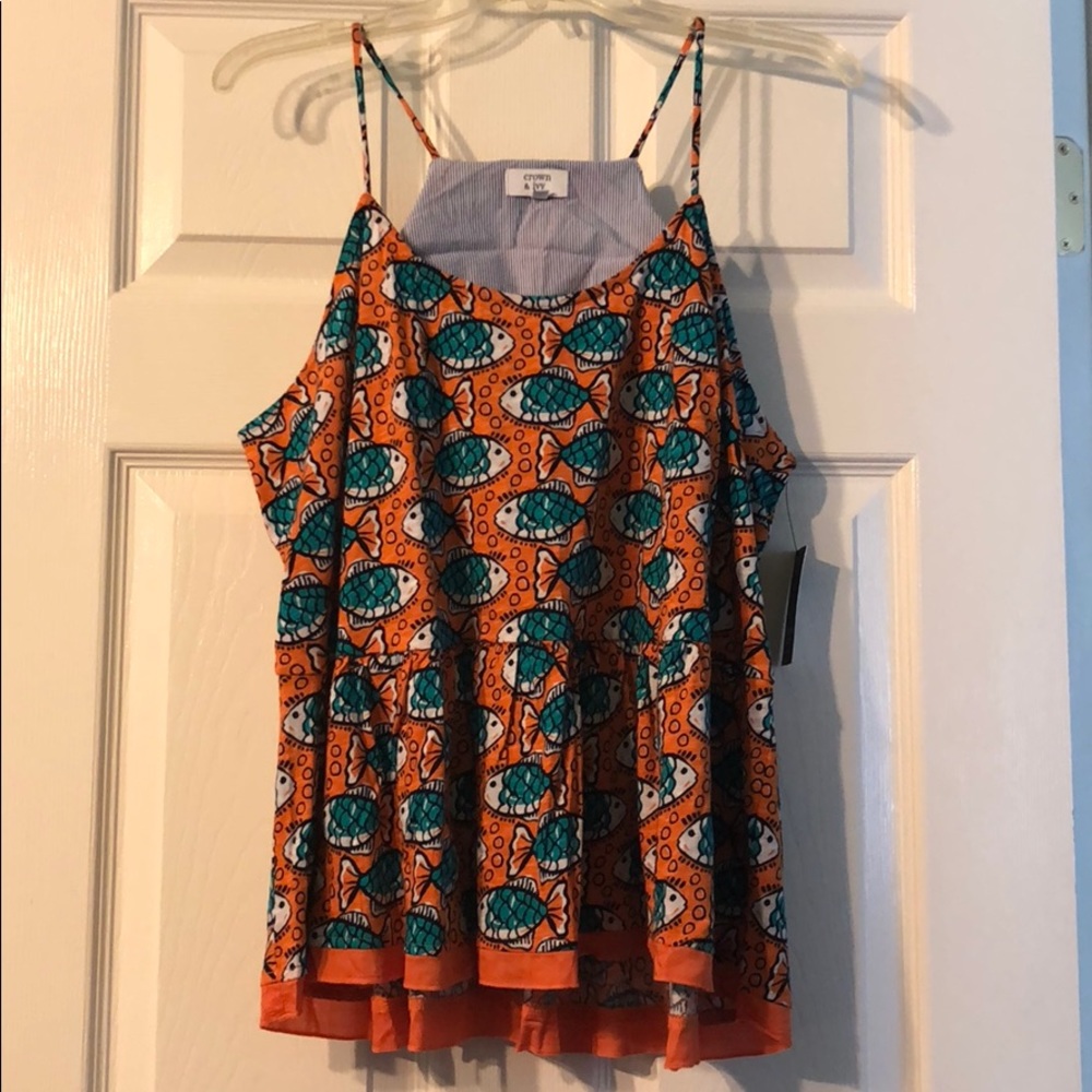 Final Sale!! Crown & Ivy Top